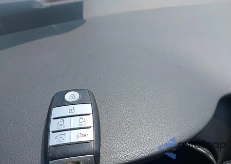 2017 Kia Sedona Lx z USA, uszkodzony, nr VIN KNDMB5C17H6313424